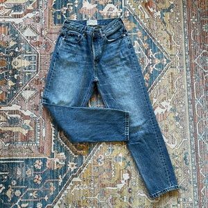 Everlane - 90s Cheeky Jean - Vintage Mid Blue - size 25